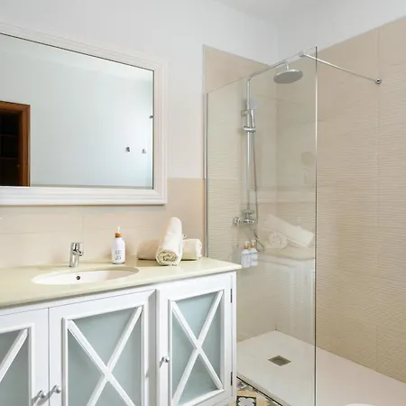 Golf Lanzarote فيلة كوستا تاغيسي