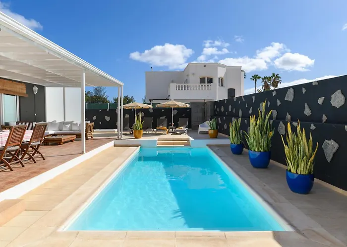 Golf Lanzarote فيلة كوستا تاغيسي